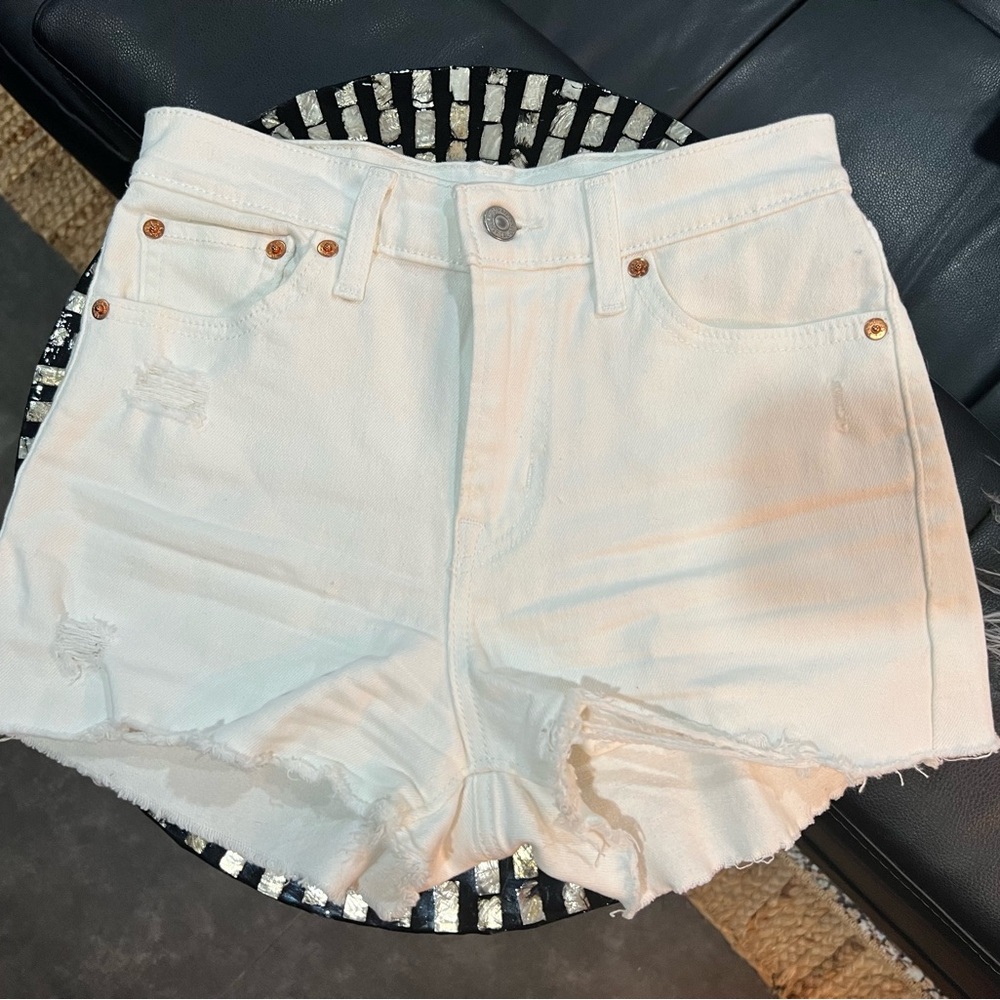 Levi’s High Rise White Denim Jean Shorts Size 25